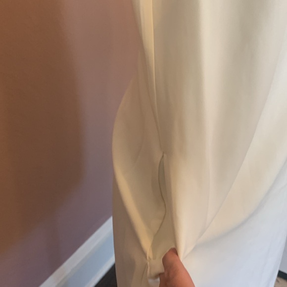 Ali and Jay White shift dress with rope detailing at the collar. Size: L - Picture 10 of 10